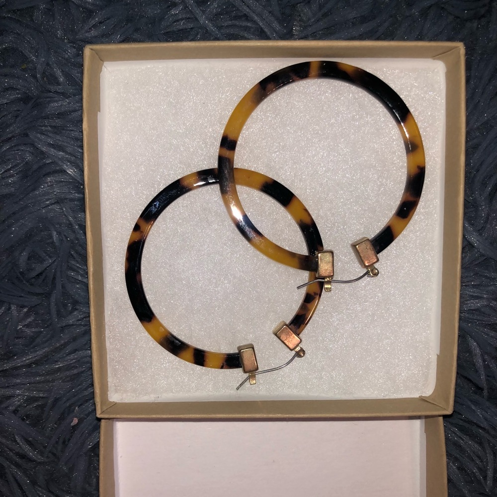 Tortoise shell hoops